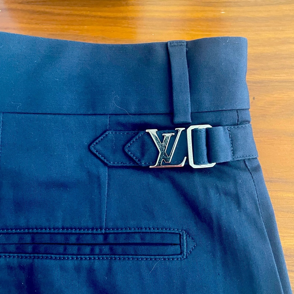 Louis Vuitton cotton chino shorts, size 42, navy blue, like new.